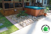 River-rock-pavers-landscaper-AugustaGA-Between-the-Edges